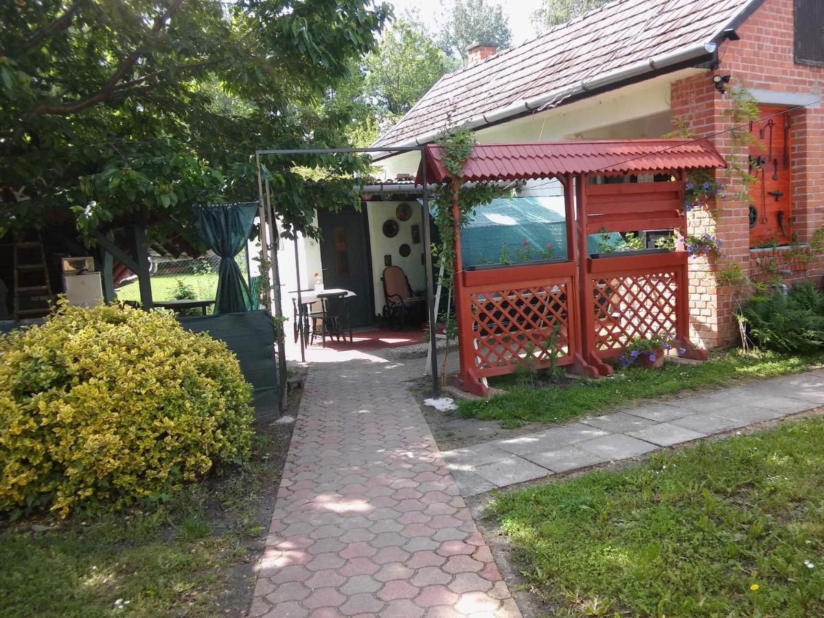 Ferienwohnung Apartman Kuckoval Balatonföldvár Exterior foto