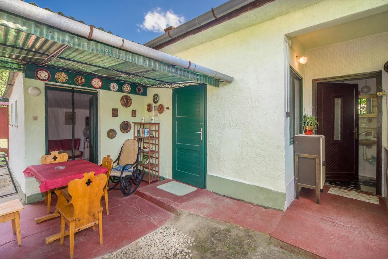 Ferienwohnung Apartman Kuckoval Balatonföldvár Exterior foto