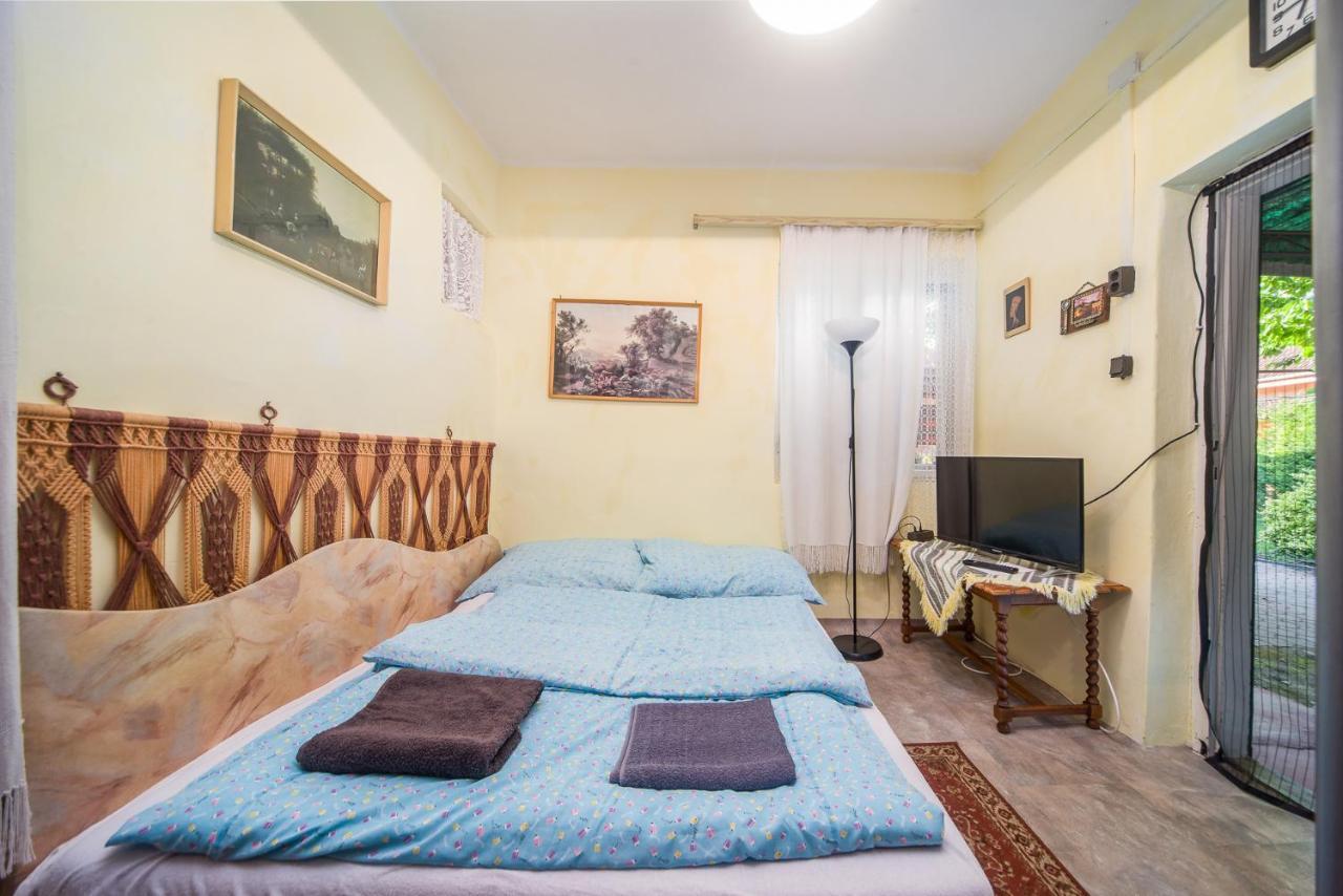 Ferienwohnung Apartman Kuckoval Balatonföldvár Exterior foto
